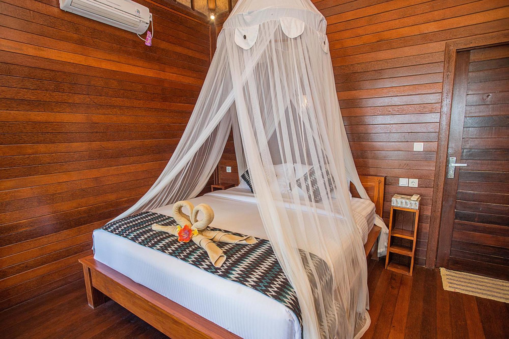 Tawe Ocean Blue Villa Lembongan Exterior photo