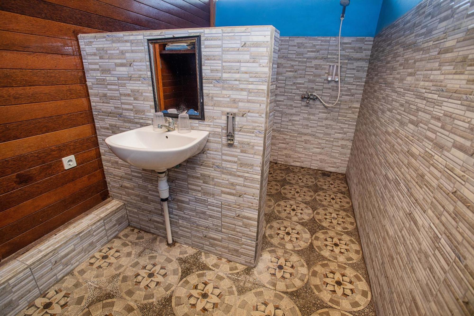 Tawe Ocean Blue Villa Lembongan Exterior photo