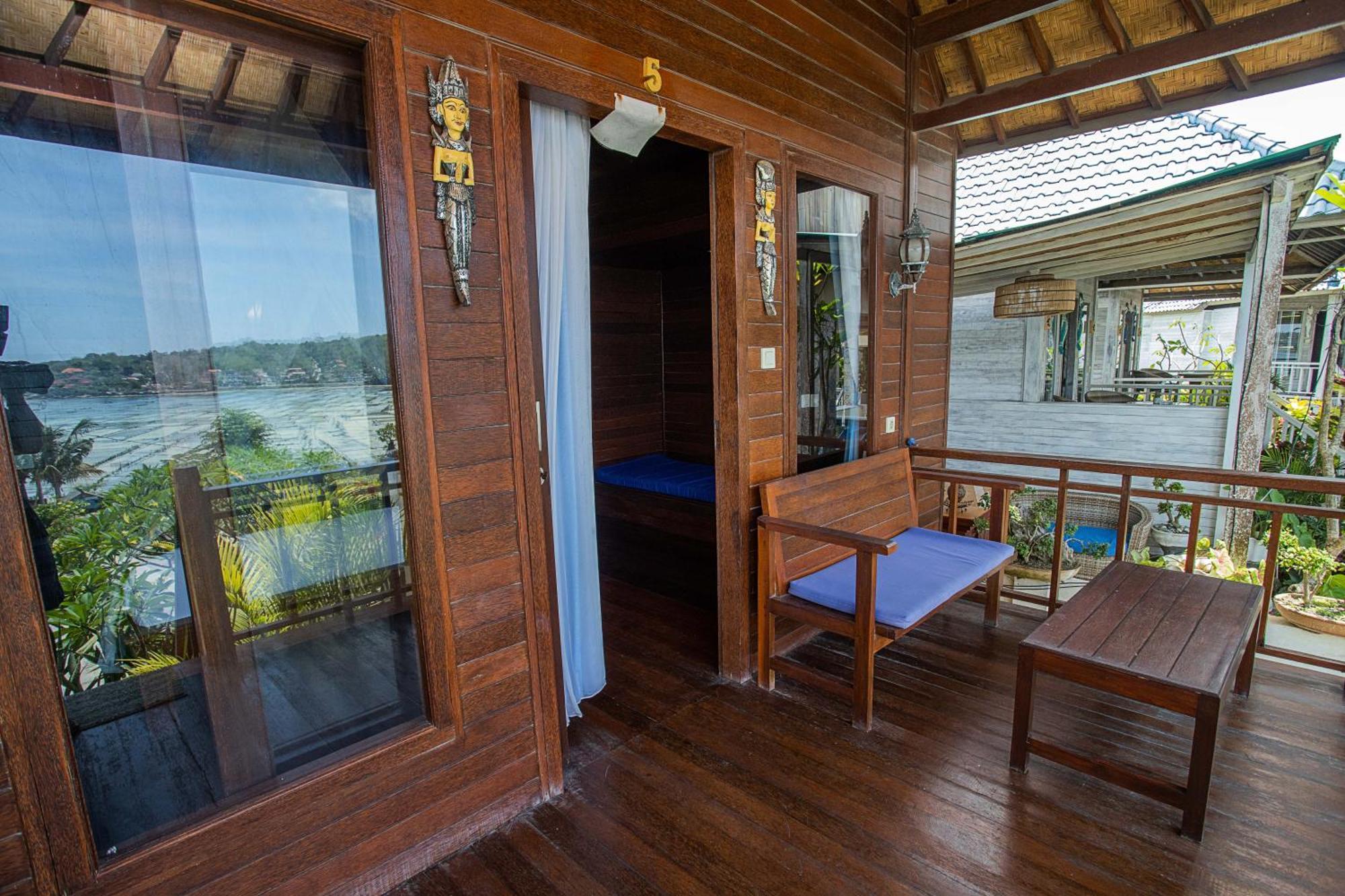 Tawe Ocean Blue Villa Lembongan Exterior photo